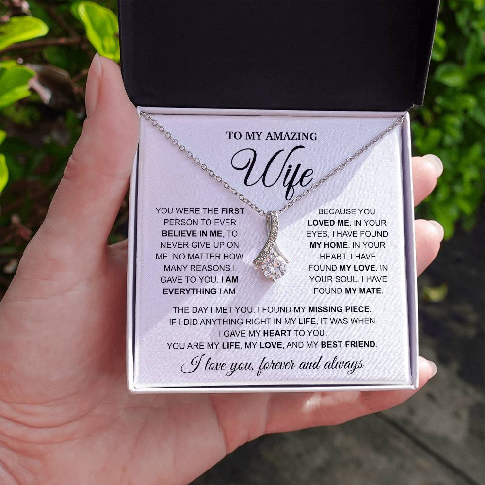 To My Amazing Wife - Alluring Beauty Necklace